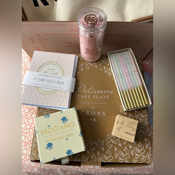 Jilly Box multiple items - Picture 3 of 8